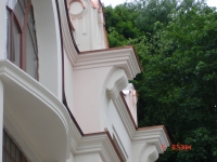 Декоративные элементы фасада из меди классической. Частный жилой дом. Боичев ток, Киев.