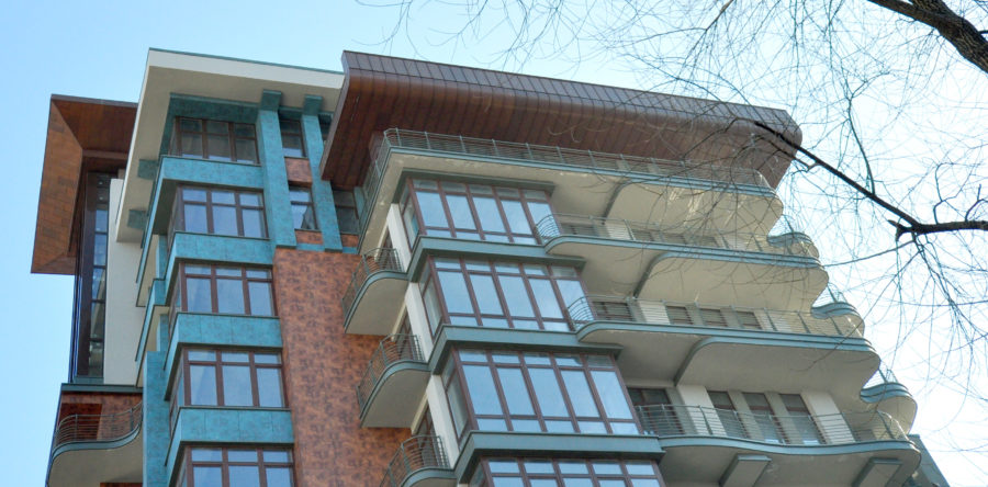 Здание на ул. Московской в Киеве